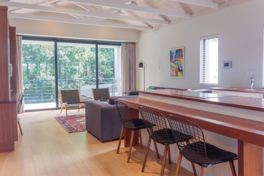 To Let 6 Bedroom Property for Rent in Voelklip Western Cape